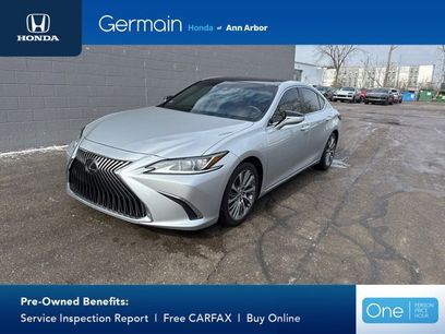 Used 2019 Lexus ES 350 w/ Accessory Package 2