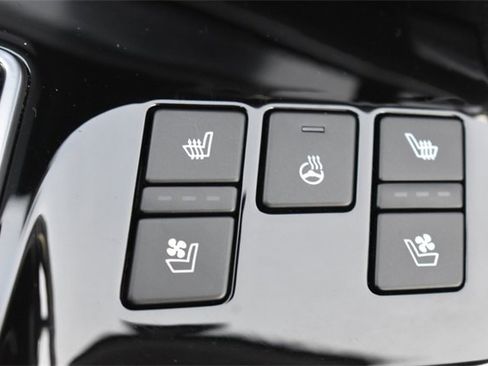 Certified 2023 Kia Sportage SX image 30