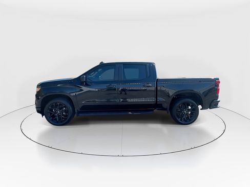 Used 2023 Chevrolet Silverado 1500 Custom w/ LPO, Dark Essentials Package image 5