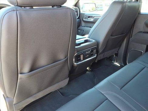Used 2026 GMC Sierra 1500 SLT w/ SLT Premium Package AWD/4WD image 15