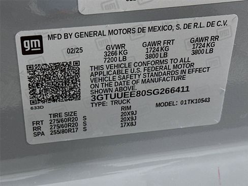 Used 2025 GMC Sierra 1500 AT4 w/ Technology Package AWD/4WD image 24