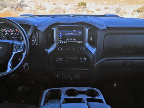 Used 2020 Chevrolet Silverado 2500 LT image 8