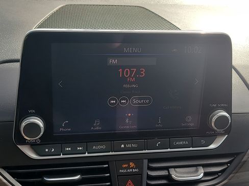 Used 2025 Nissan Altima 2.5 SV FWD image 22