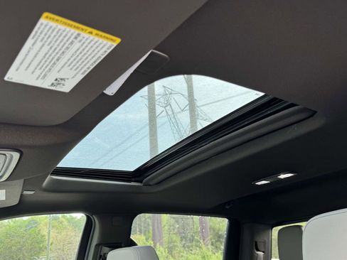 New 2026 Chevrolet Silverado 1500 LTZ w/ LTZ Premium Package AWD/4WD image 20