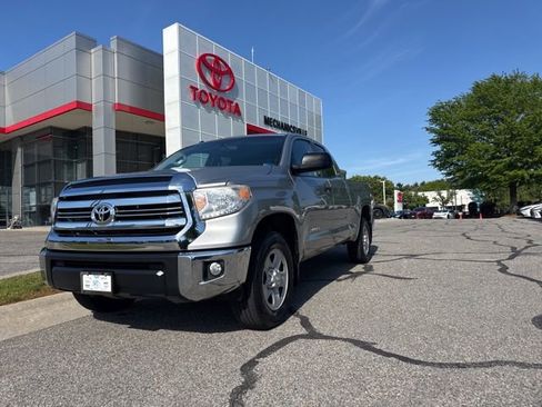 Used 2016 Toyota Tundra SR5 w/ Tow Package image 1