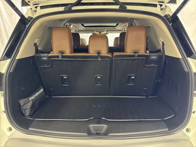 Used 2024 Nissan Pathfinder Platinum w/ Cargo Package FWD image 26