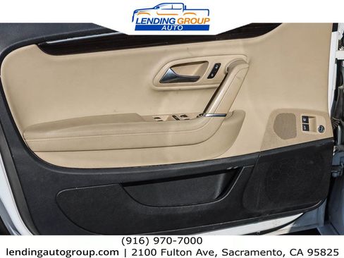 Used 2014 Volkswagen CC Executive image 18