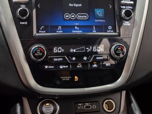 Used 2023 Nissan Murano SV FWD image 19