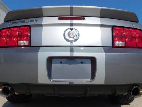 Used 2007 Ford Mustang Shelby GT500 RWD image 20