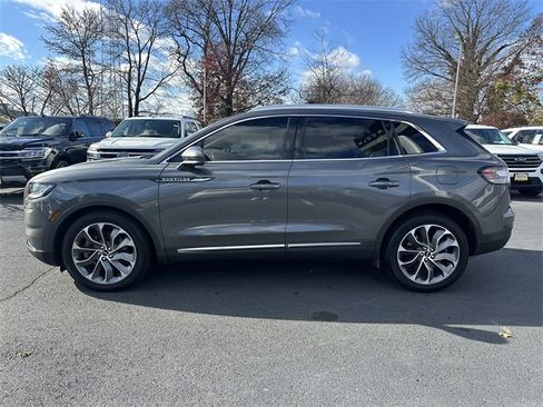 Certified 2022 Lincoln Nautilus Reserve image 8