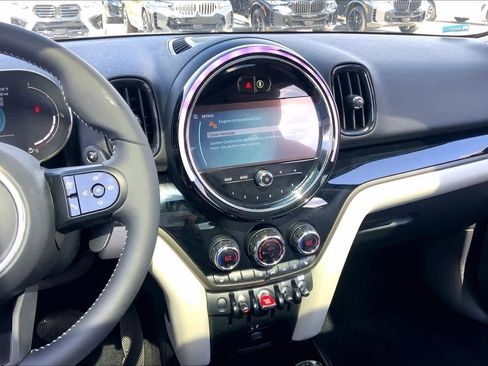 Used 2023 MINI Cooper Countryman S w/ Signature Upholstery Package image 6