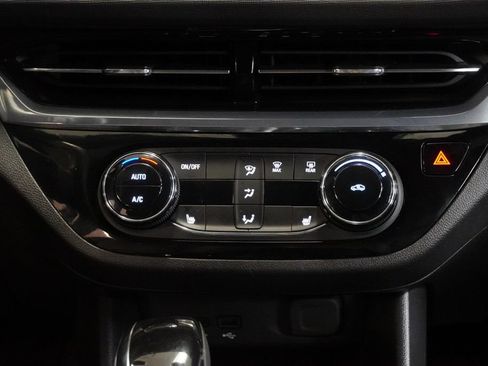 Used 2024 Buick Envista Sport Touring w/ Convenience I Package FWD image 21
