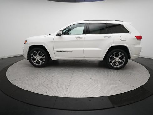 Used 2019 Jeep Grand Cherokee Overland AWD/4WD image 24