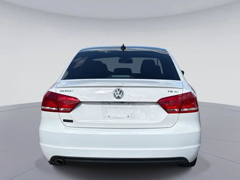Used 2015 Volkswagen Passat 1.8T Sport image 4