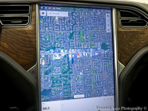 Used 2017 Tesla Model S 75D image 20