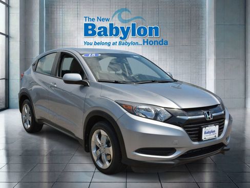 Used 2018 Honda HR-V LX image 5