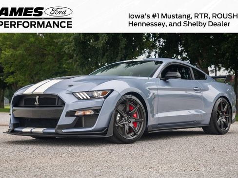 Used 2022 Ford Mustang Shelby GT500 w/ Carbon Fiber Track Pack RWD image 1