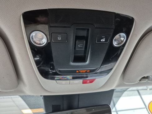 Used 2023 Kia Sorento S w/ Panoramic Sunroof Package AWD/4WD image 41