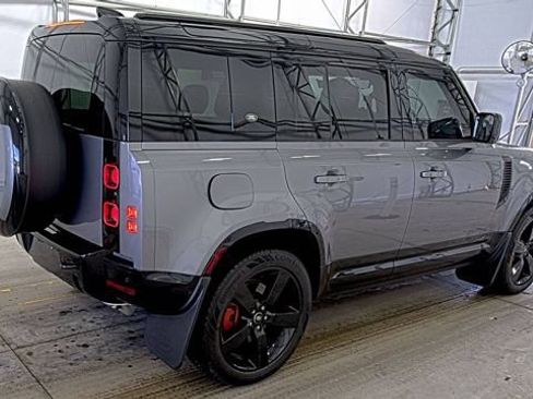 Certified 2024 Land Rover Defender 110 X image 4