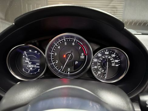 Used 2016 MAZDA MX-5 Miata Club image 35