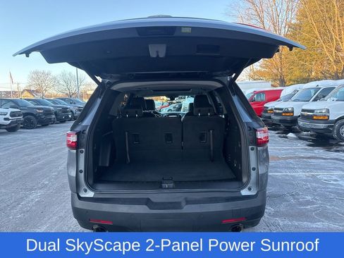 Certified 2019 Chevrolet Traverse LT w/ LT Premium Package image 8