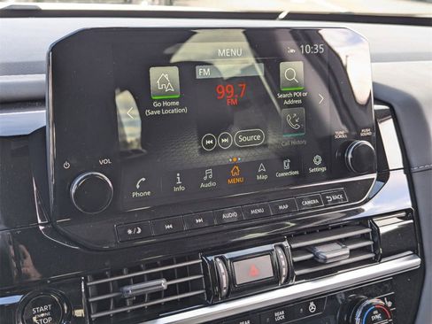 New 2025 Nissan Pathfinder SL image 17