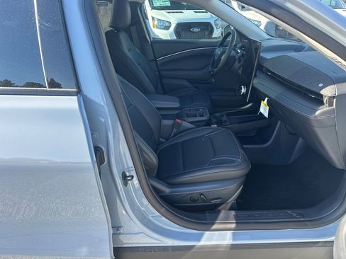 New 2025 Ford Mustang Mach-E Premium image 35