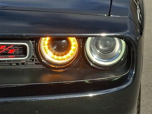 Used 2018 Dodge Challenger R/T Scat Pack image 9