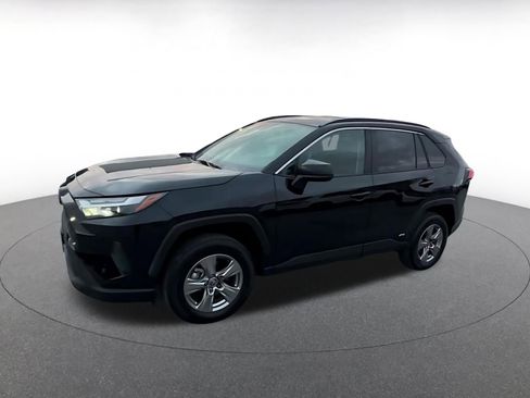 Used 2025 Toyota RAV4 LE image 8