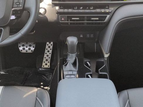 Certified 2025 Toyota Camry SE FWD image 18
