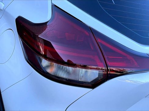 Certified 2024 Nissan Kicks SV image 27