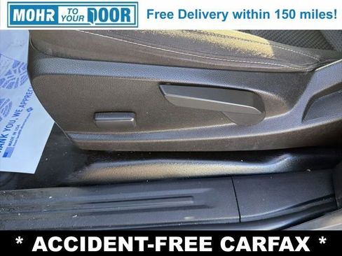 Used 2021 Chevrolet Colorado LT w/ Fleet Safety Package image 13