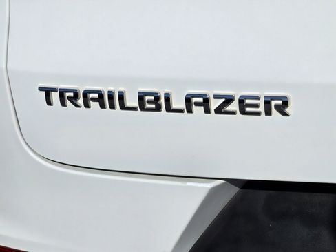 Used 2021 Chevrolet TrailBlazer LT image 25