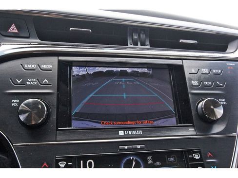 Used 2013 Toyota Avalon Limited FWD image 22