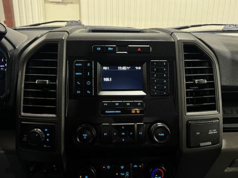 Used 2022 Ford F250 XL w/ Power Equipment Group AWD/4WD image 28