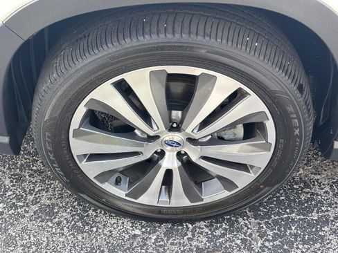 Used 2019 Subaru Ascent Limited w/ Popular Package #3 AWD/4WD image 8