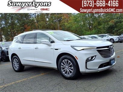 Certified 2023 Buick Enclave Essence