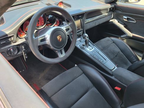Certified 2015 Porsche 911 GT3 RWD image 12