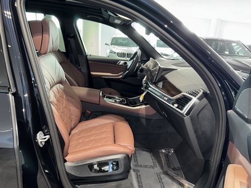 New 2026 BMW X5 sDrive40i w/ M Sport Package RWD image 9