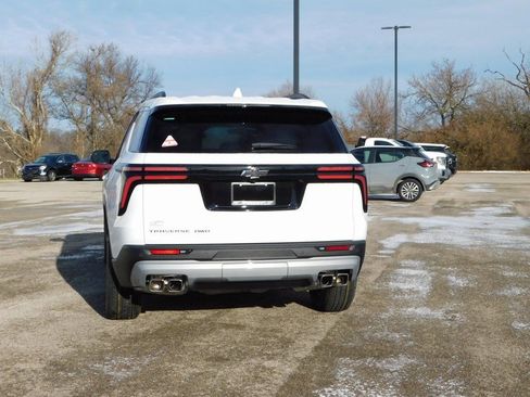 New 2026 Chevrolet Traverse LT w/ LPO, Floor Liner Package image 4