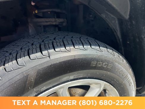 Used 2019 Jeep Renegade Latitude w/ Cold Weather Group AWD/4WD image 24