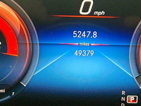 Used 2020 Mercedes-Benz A 220 w/ Premium Package image 15