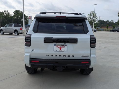 New 2026 Toyota 4Runner 4WD image 4