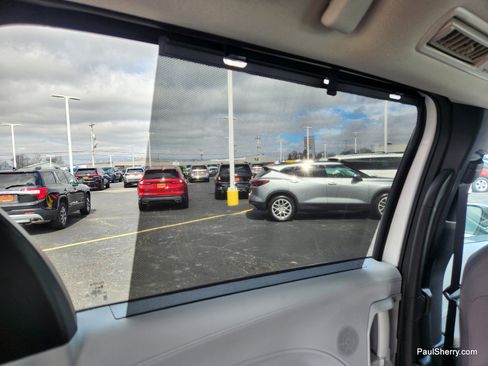 New 2026 Toyota Sienna LE FWD image 59