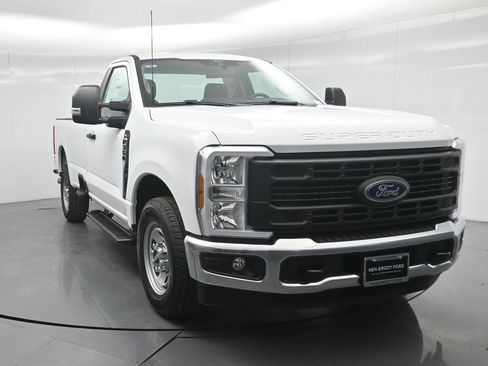 New 2026 Ford F350 XL w/ XL Chrome Package image 50