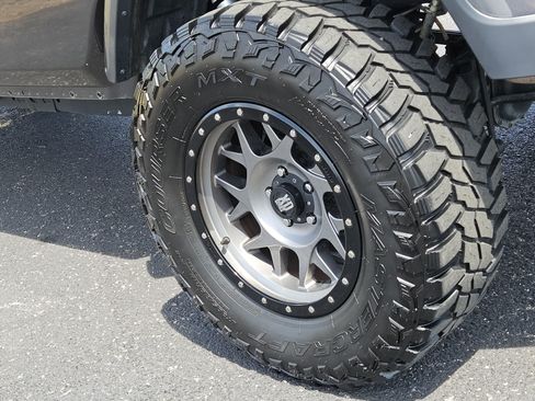 Used 2020 Jeep Gladiator Overland AWD/4WD image 7