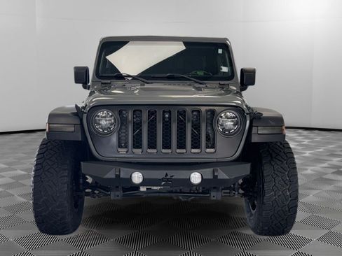 Used 2021 Jeep Gladiator Rubicon AWD/4WD image 3