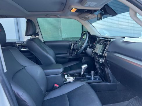 Used 2024 Toyota 4Runner TRD Off-Road Premium w/ Moonroof Package AWD/4WD image 20