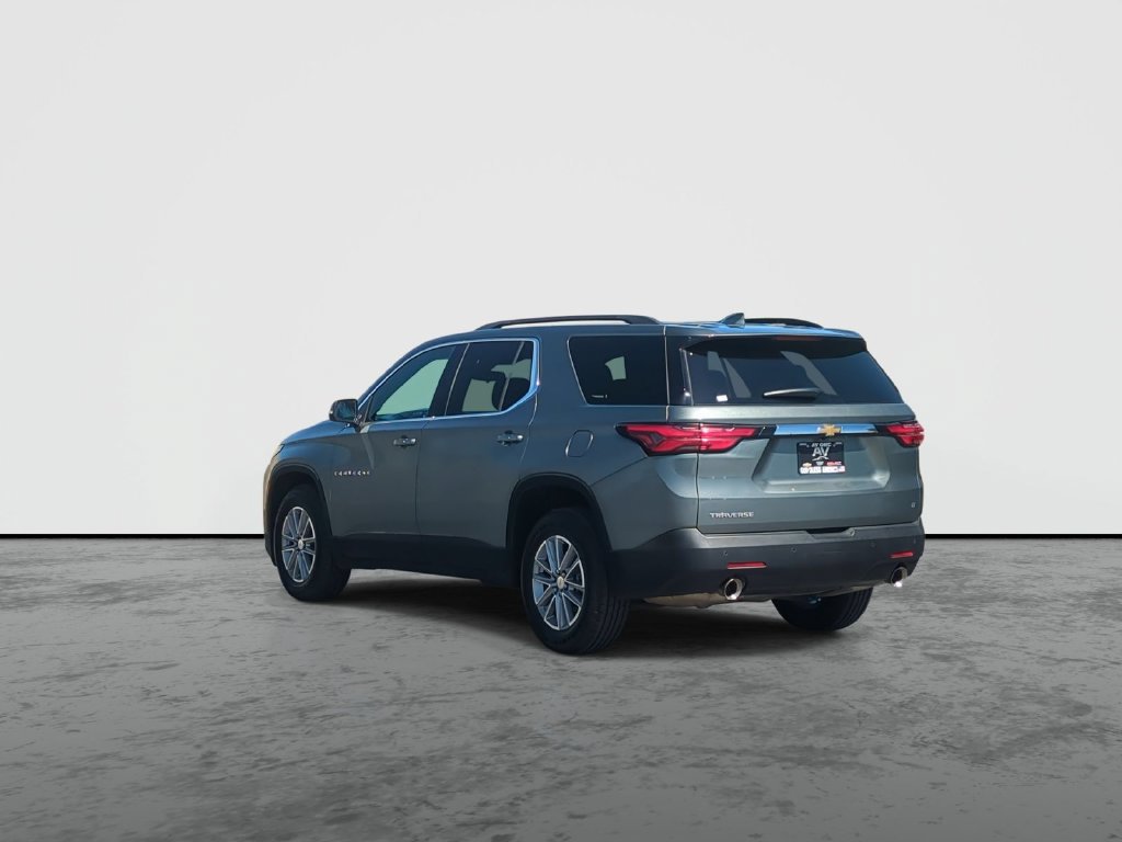 Used 2023 Chevrolet Traverse LT FWD image 6