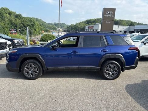 Used 2026 Subaru Outback Premium AWD/4WD image 2